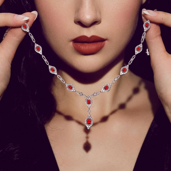 Mengenal Ragam Model Kalung Berlian Klasik untuk Tampil Makin Gaya