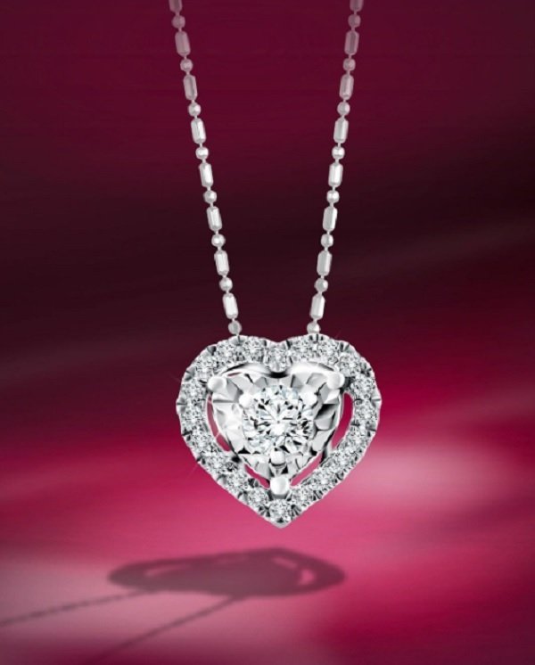 5 Model Kalung Terbaru Berhiaskan Berlian yang Dapat Meningkatkan Kesan Fashionable dan Elegan