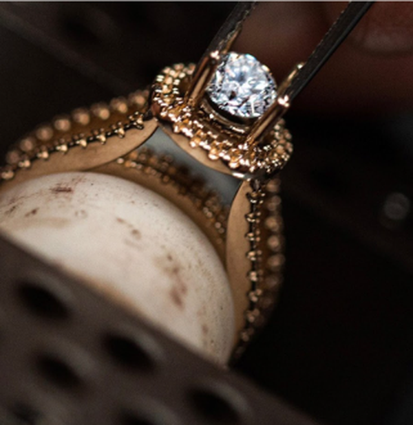 Sejarah Natural Diamond, Mengungkap Perjalanan Waktu Permata Berharga