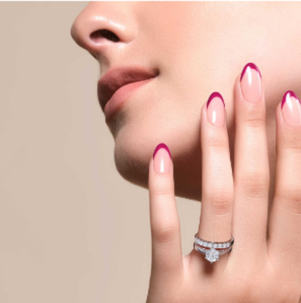 6 Model Cincin Berlian Terbaik untuk Pemilik Jari Mungil