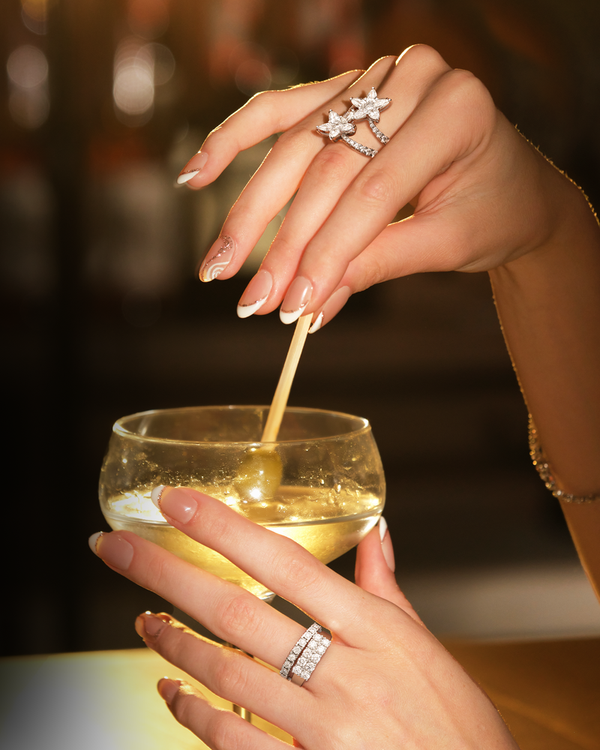 6 Cara Menjadi Wanita Elegan dan Berkelas dengan Perhiasan Berlian